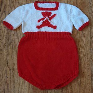 CUTE Vintage Knit Baby Onesie Teddy Bear Outfit